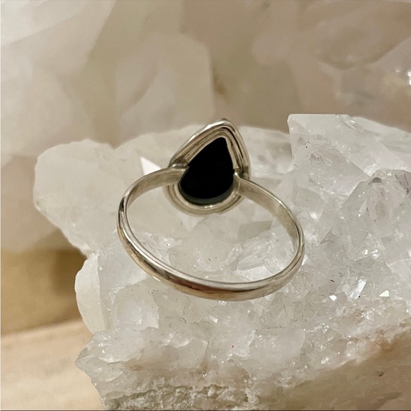 Black Onyx Solid Sterling Silver Ring 925 Size 7 - Picture 3 of 5
